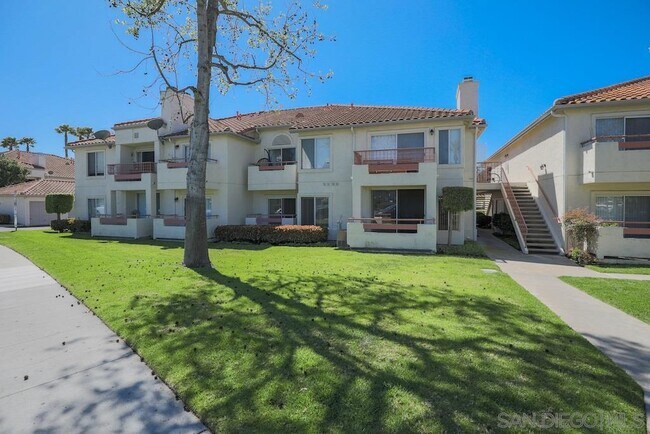 Photo - 400 Stoney Point Way