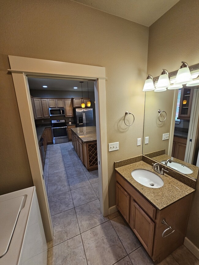 1/2 Bath - 14409 NE 22nd Ave