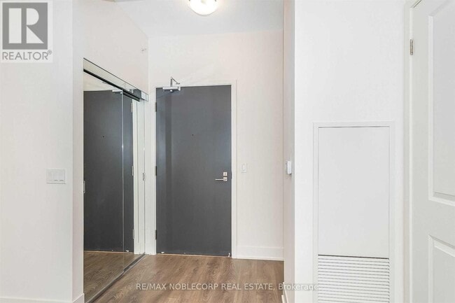 Photo - 2908 Hwy 7 Unit 1404