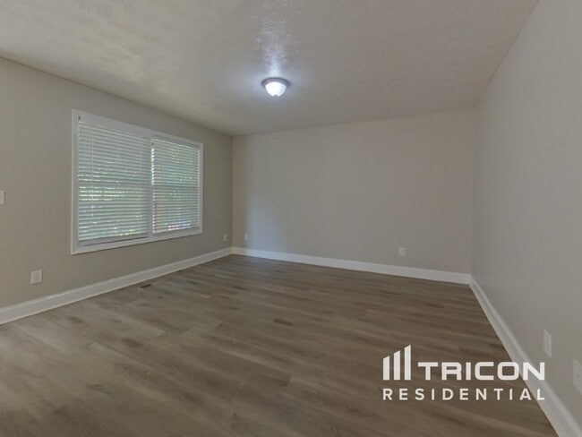 Photo - 249 Indian Lake Trail