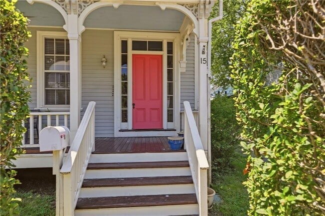 15 Ayrault St Unit 1