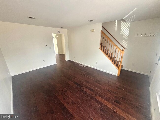 Photo - 3576 Edgemont St