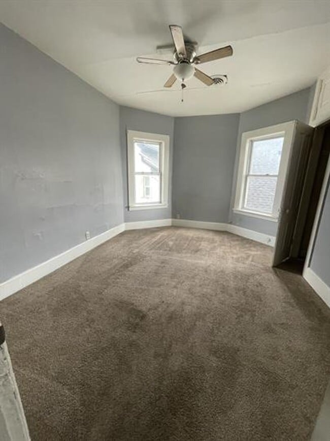 Photo - 423 W Marion St Unidad 423 West Marion Street- 3B