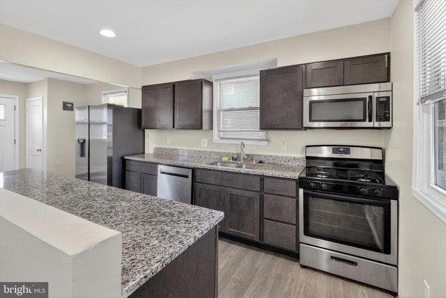 Building Photo - 3666 Clifmar Rd