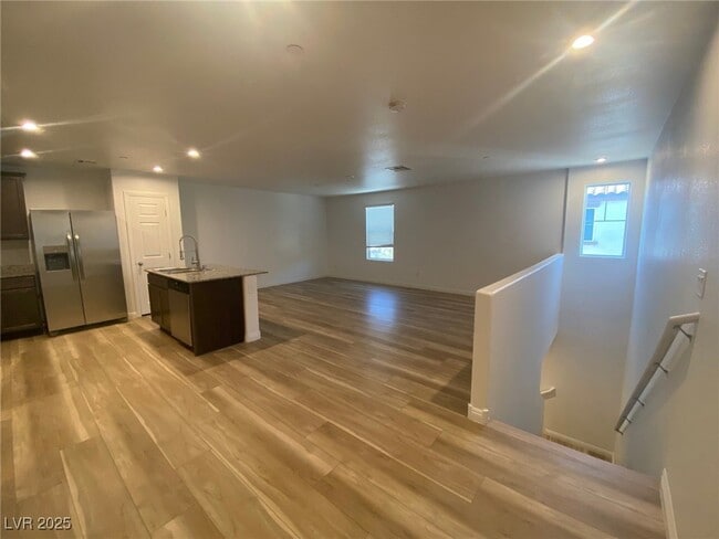 Photo - 4517 Dover Straight St