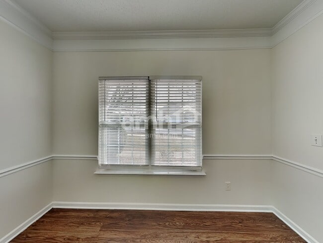 Photo - 1031 Sparrow Valley Way