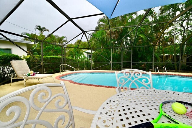 Photo - 129 Alhambra Pl