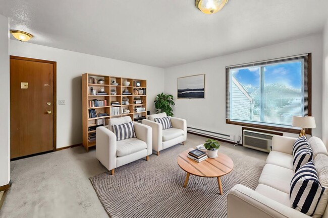 Photo - Burbank Village Apartments