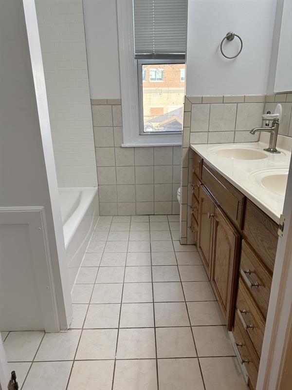 Photo - 11 N Warner Ave