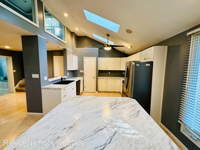 Photo - 2 br, 1 bath House - 4742 Falmouth