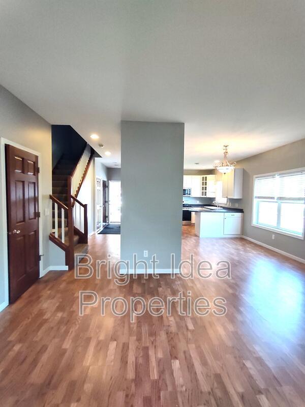 Photo - 5948 Oakgreen Ave N