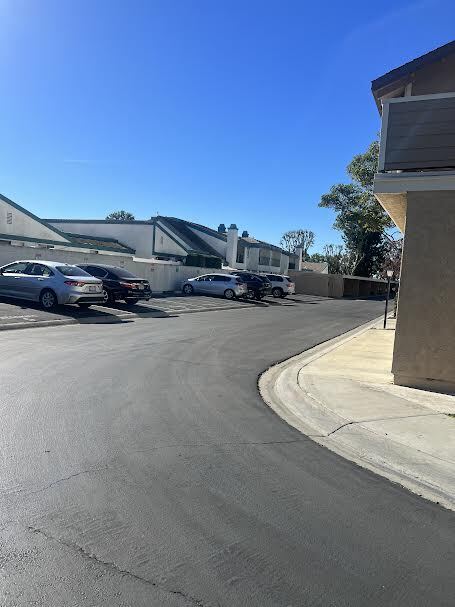 Photo - 6971 Knollcrest Ln Unidad #50 3200month