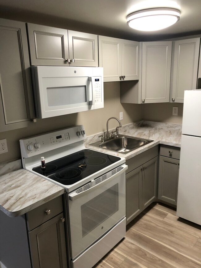 Photo - Fox Chapel Arms