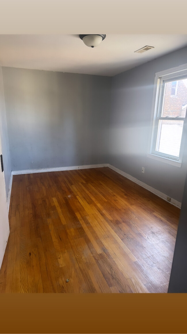 Photo - 1214 W 150th St