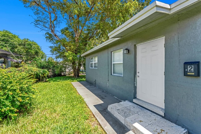 Building Photo - 746 SW 4th St Rental