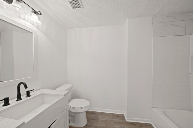 Building Photo - 602 S 3rd St