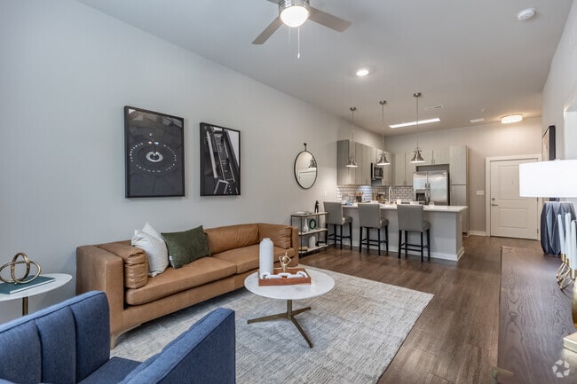 1BR, 1BA - A1 - 734SF - Living Room