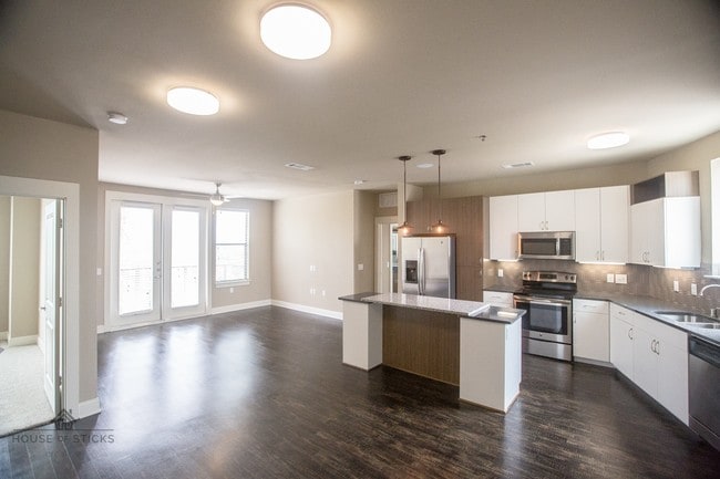 Interior Photo - Magnolia on Gilbert Rental