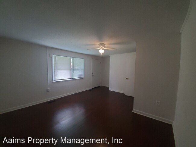 Photo - 2 br, 1 bath House - 2216 Murchison Road