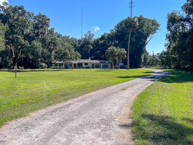 3BR/2BA on 2 Acres in Micanopy - 3BR/2BA on 2 Acres in Micanopy Casa