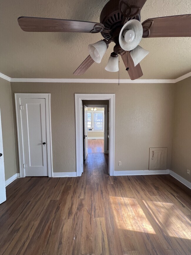 Photo - 926 Miller Ave