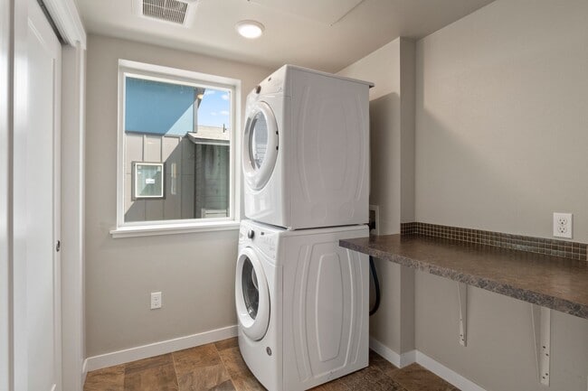 Felts Lane Town Homes