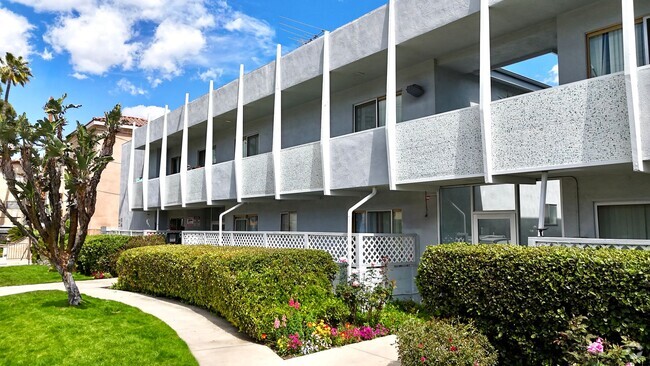 Building - Corteen Apartments