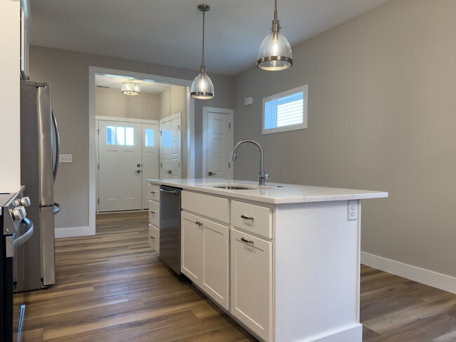 Photo - 4504 Legends Dr