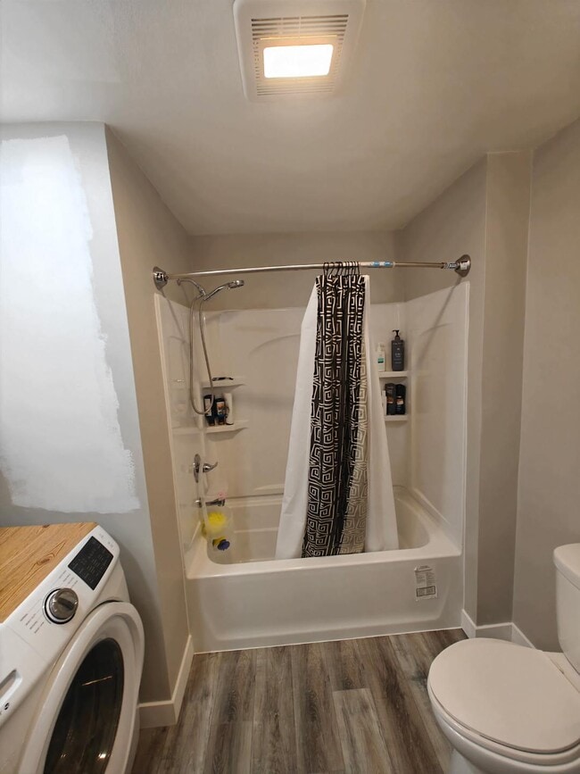 Photo - 1702 Hulke Dr