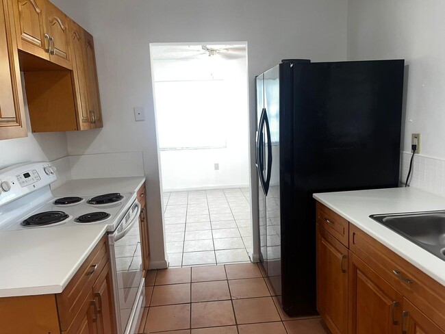 15811-15813 NW 38th Place - 15811-15813 NW 38th Place Apartment Unit 15813 NW 38th Place