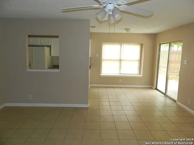 Photo - 1078 Honey Tree St