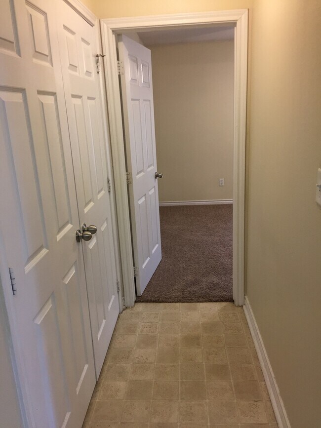 Photo - College Station. - 3 bedroom/3 bath Duplex, fenced in back yard, ready for an August 2026 move in.
