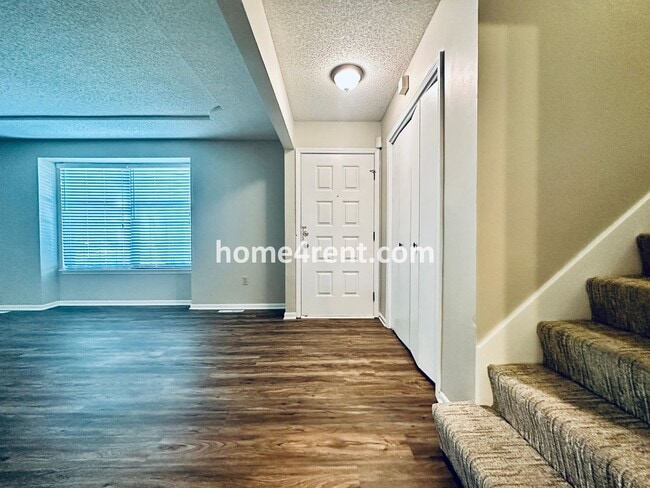 Photo - Beautiful Overland Park Home!