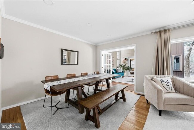 Photo - 903 Leverton Rd