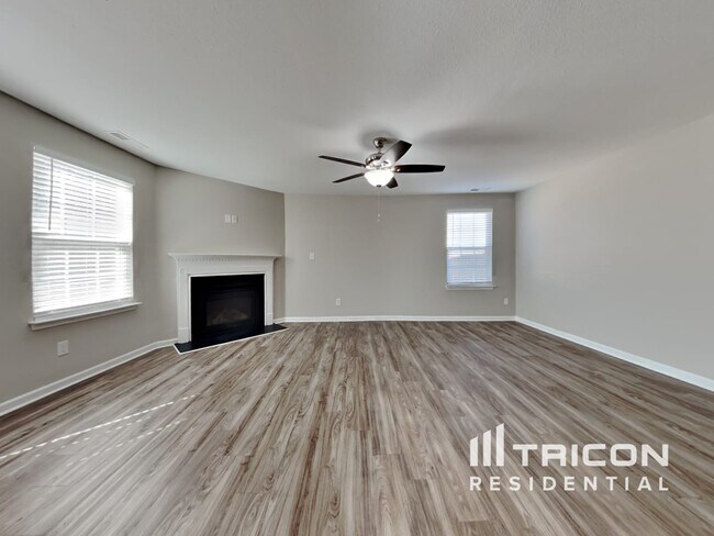 Photo - 244 Botanical Ct