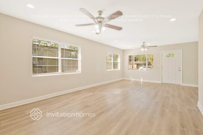 Photo - 4560 Merrimac Ave