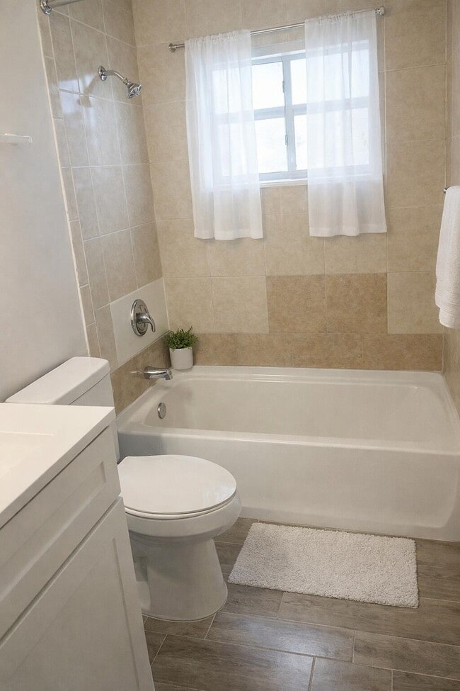 Photo - 1630 NW 52nd Ave