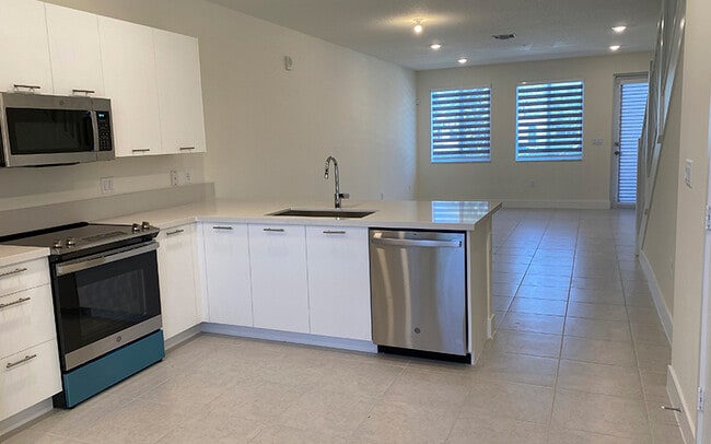 Photo - 10270 NW 66th St Unit 1-105