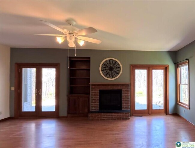 Photo - 5709 Fox Ln