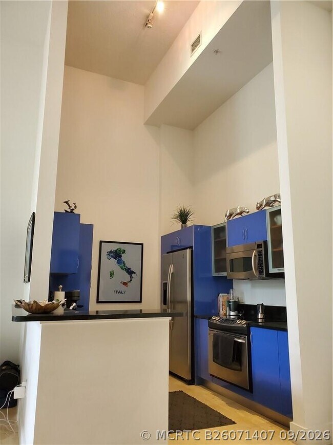 Photo - 2775 NE 187th St Unit 121