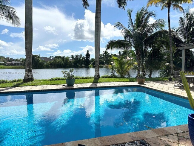 Photo - 960 Bayberry Point Dr