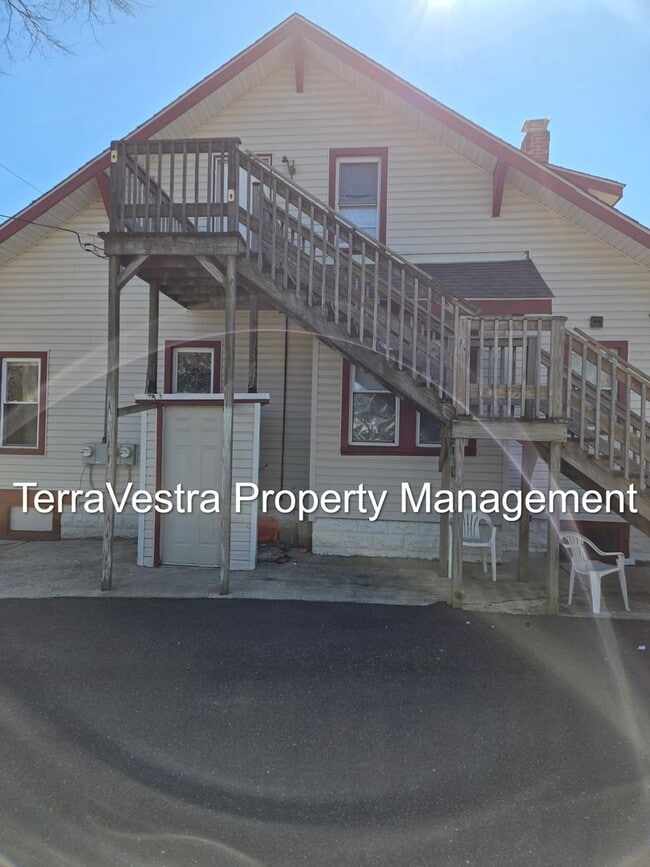 Photo - Now Showing for 2026-2027 School Year! College Rental 6 Bed 2 Kitchens