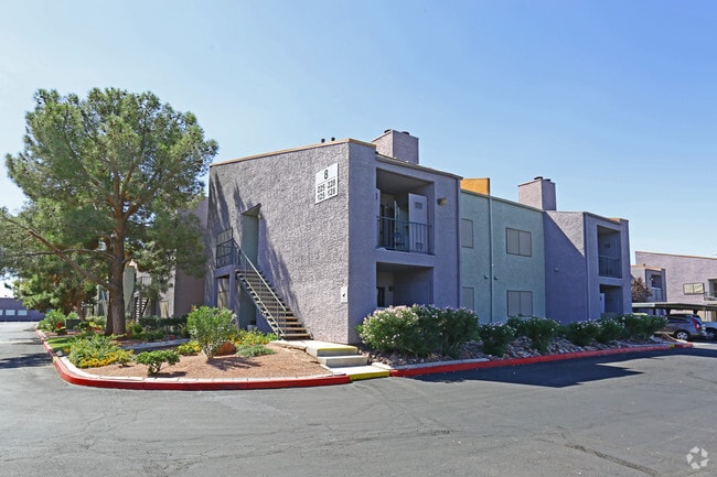 Primary Photo - Snug Harbor