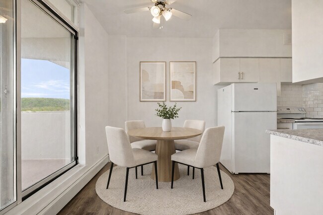 Photo - Glen Valley Apartments