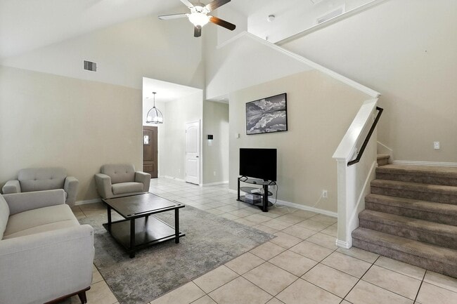 Photo - 1627 Northwood Springs Dr