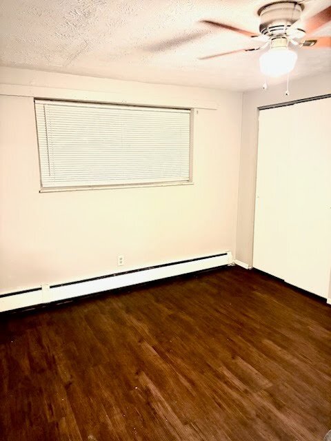 Photo - 2324 Iroll Ave Unidad 4