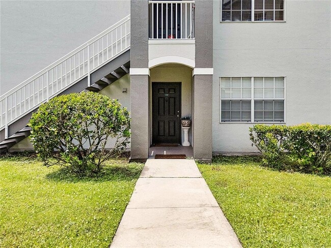 Photo - 13929 Fairway Island Dr Unit 818