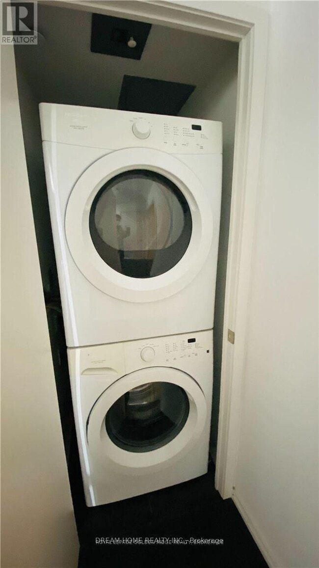 Photo - 75 St Nicholas St Unité 3306