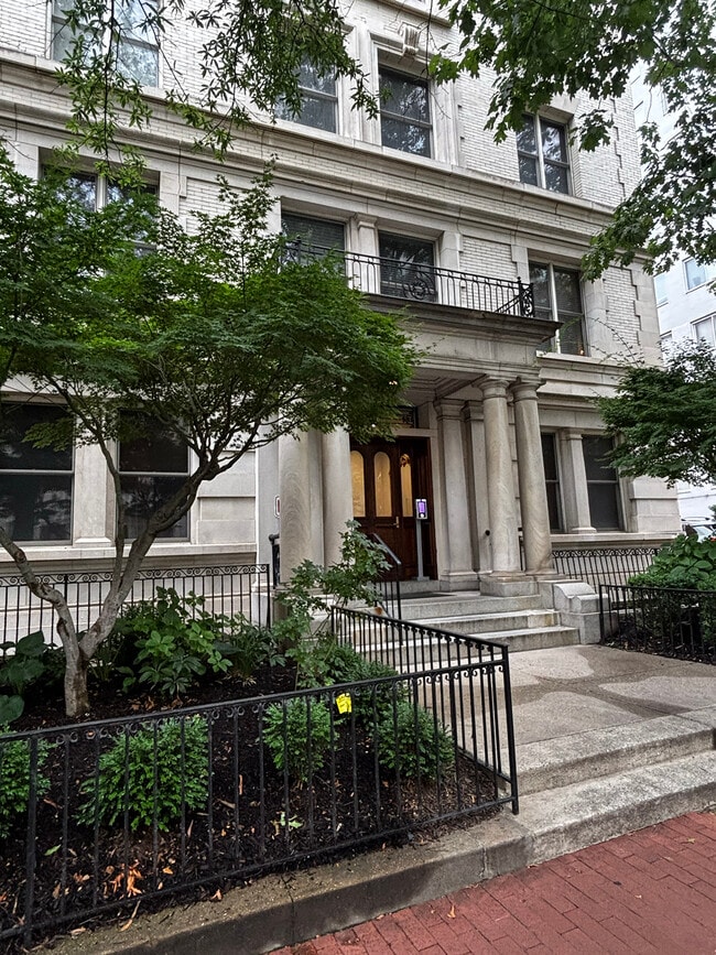 Photo - 2007 O St NW Unit 203