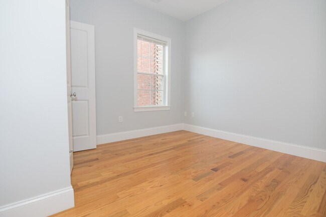 Photo - Central Location, In Unit Laundry, Central Heat/AC, Large Unit, Eat-in Kitchen, Parking for Rent